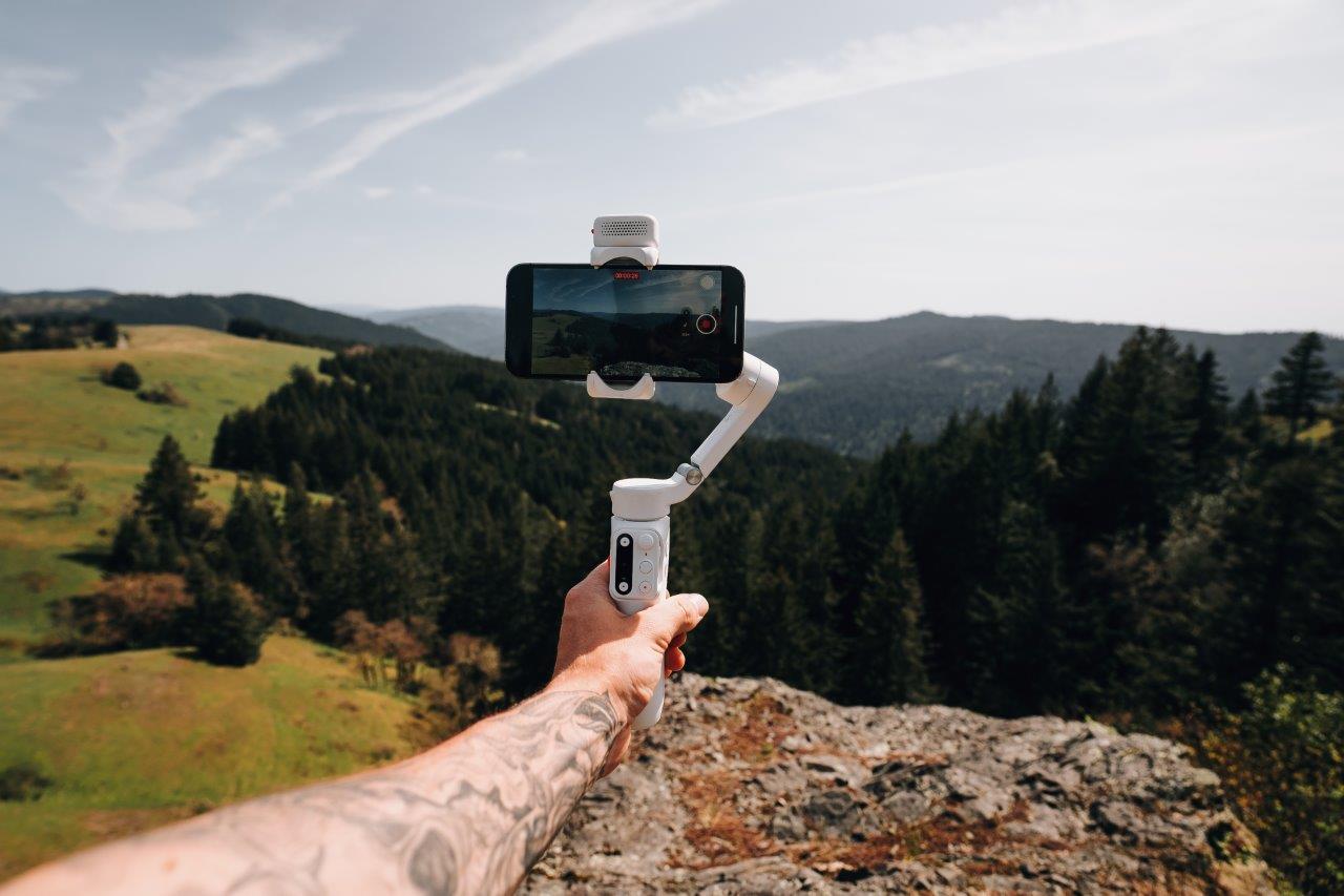 iSteady V3 AI Tracking Smartphone Gimbal