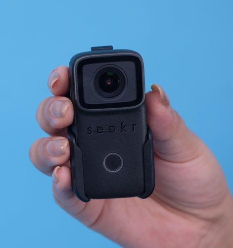 Seekr: A compact AI-powered wearable camera