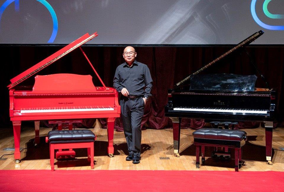 EVOM AI Piano - Automatic Spatial Music Generator