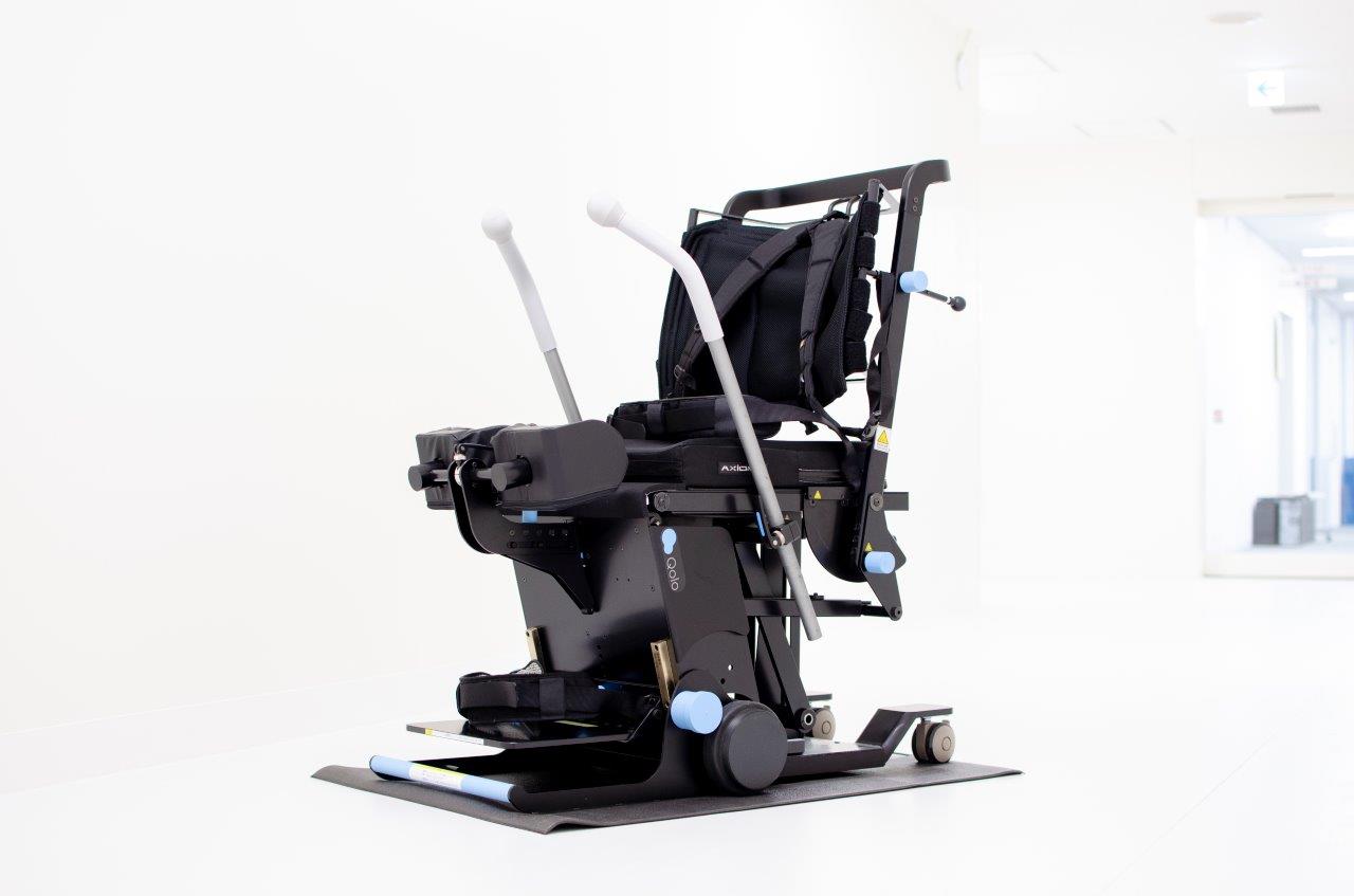Qolo Rehabilitation: A compact, power-free standing aid for lower limb disabilitie